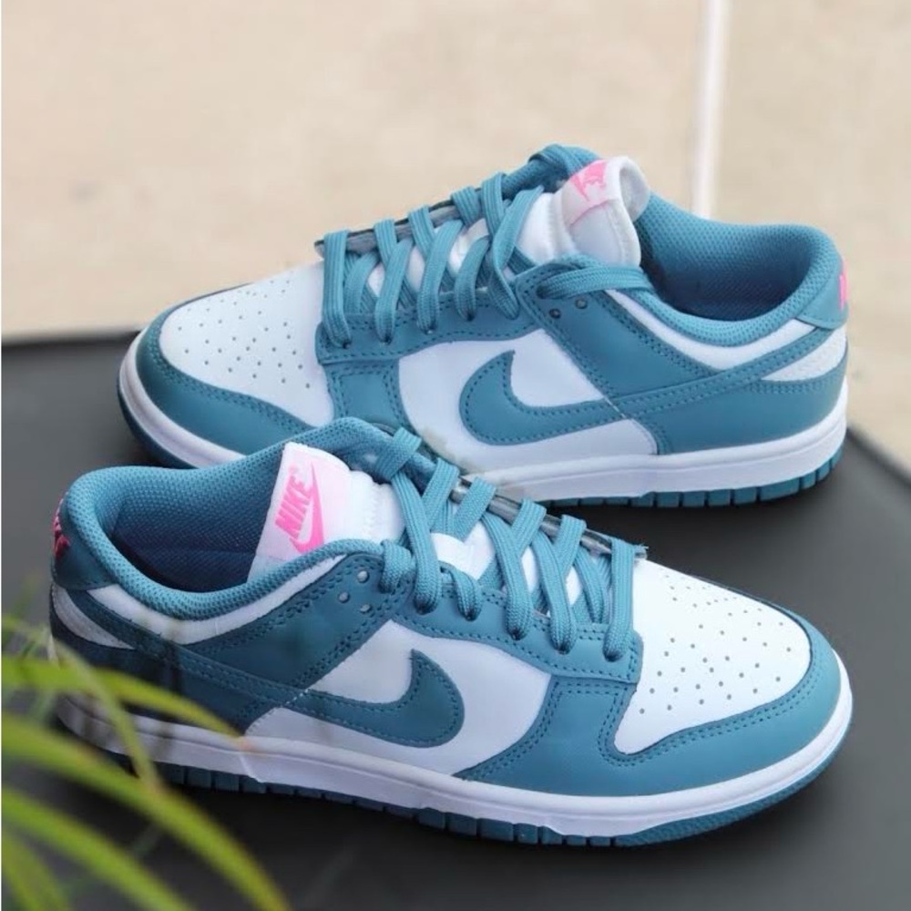 WMNS Dunk Low "Noise Aqua"